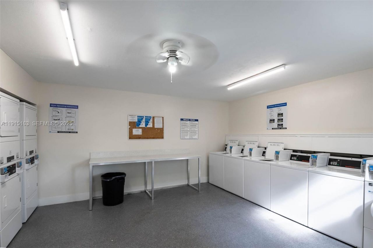 10748 N Kendall Dr, Unit N22, Miami, FL 33176 Photo