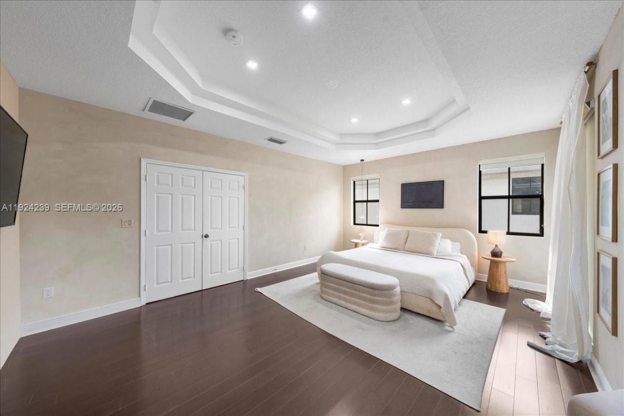 984 NW 104th Ave, Miami, FL 33172 Photo