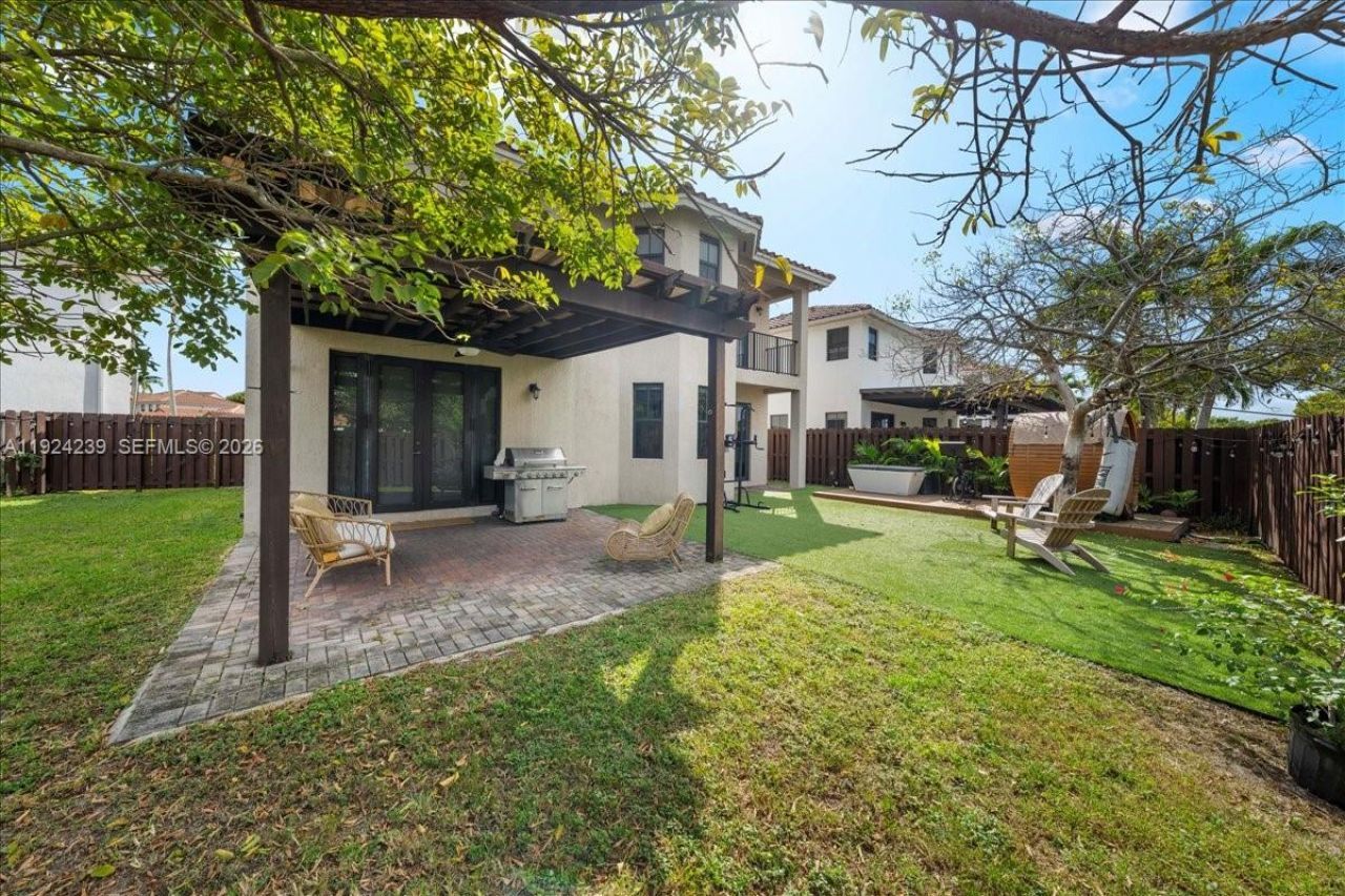 984 NW 104th Ave, Miami, FL 33172 Photo