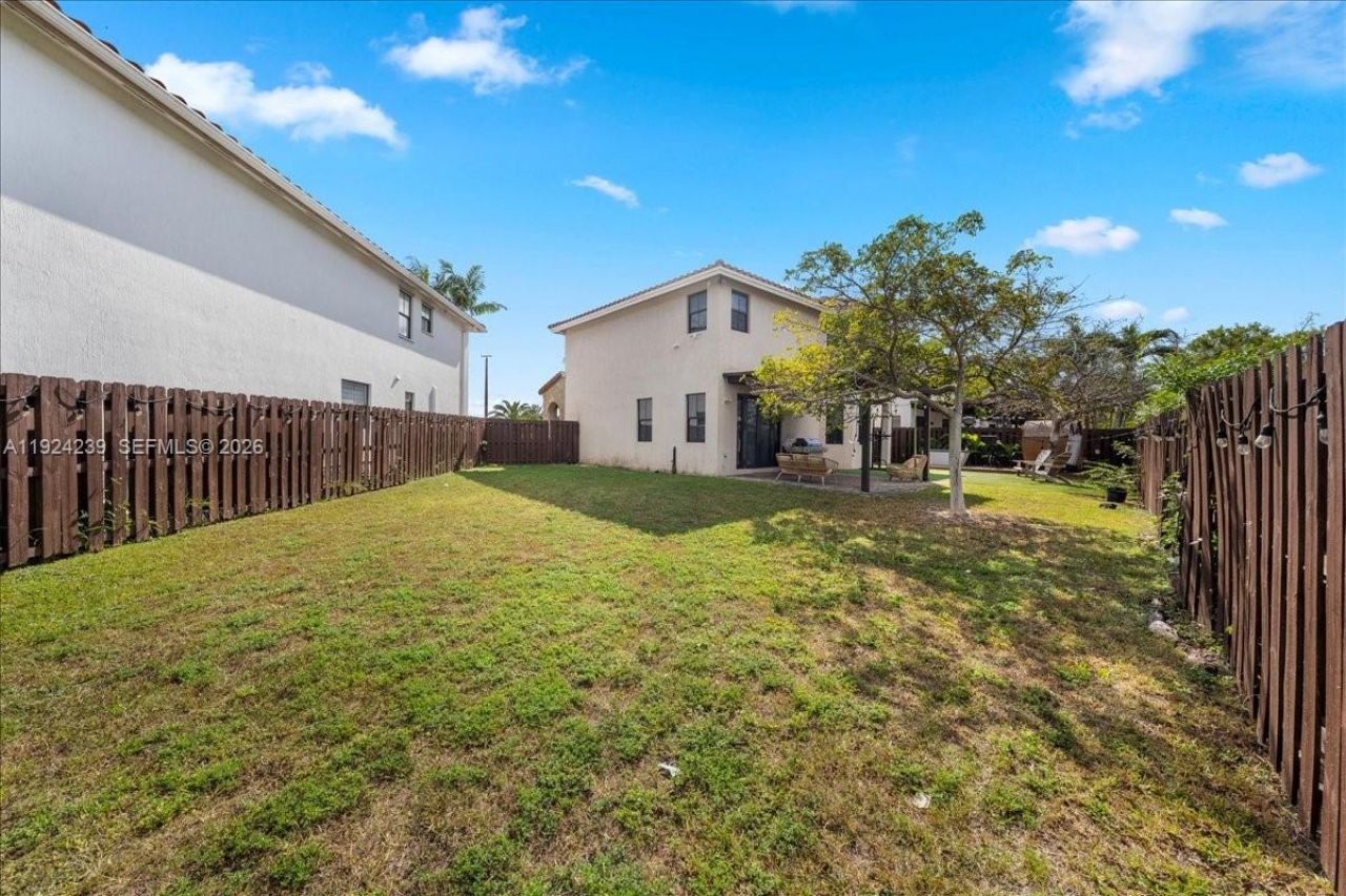 984 NW 104th Ave, Miami, FL 33172 Photo