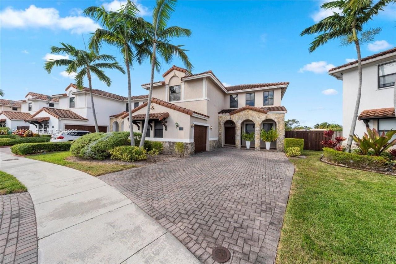 984 NW 104th Ave, Miami, FL 33172 Photo