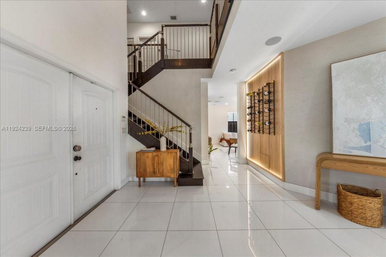 984 NW 104th Ave, Miami, FL 33172 Photo