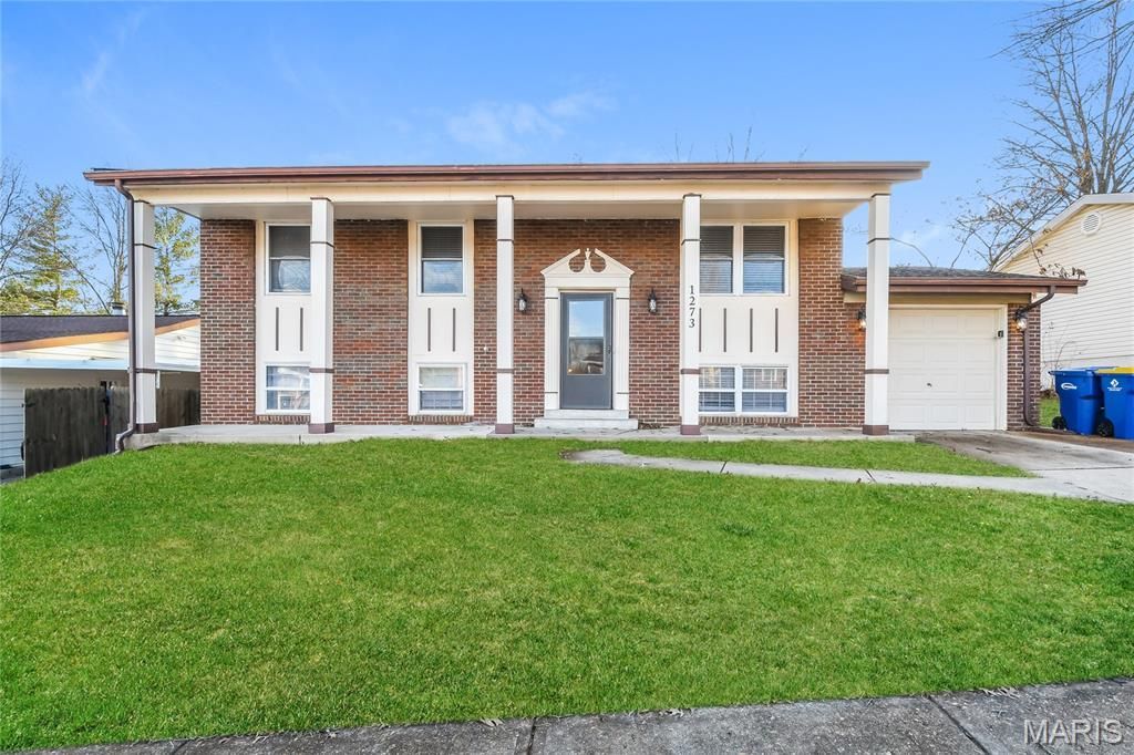 1273 Green Falls Drive, Saint Louis, MO 63026 Main Photo