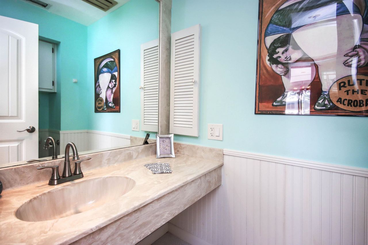 662 Donax St, Sanibel, FL 33957 Photo