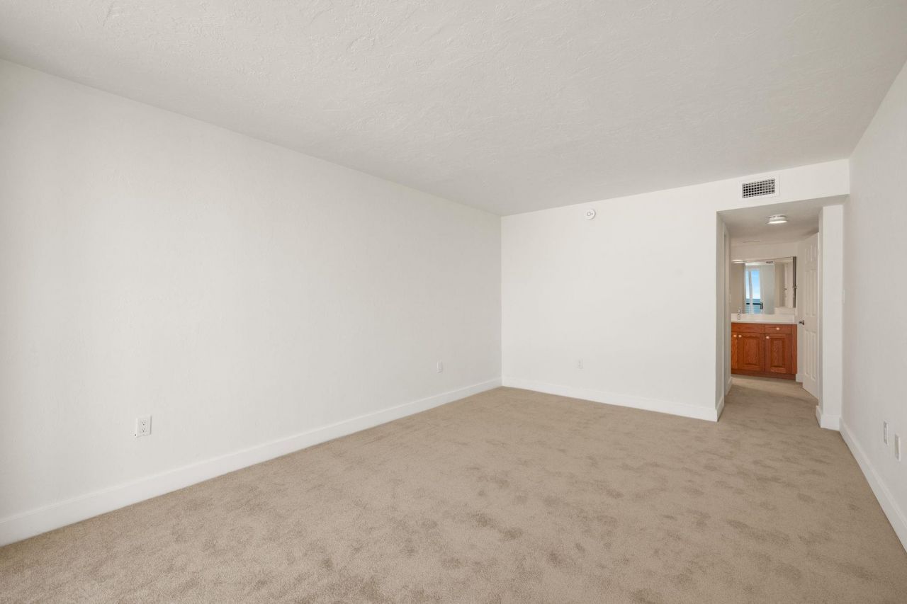 2915 W Gulf Dr, Unit A-201, Sanibel, FL 33957 Photo