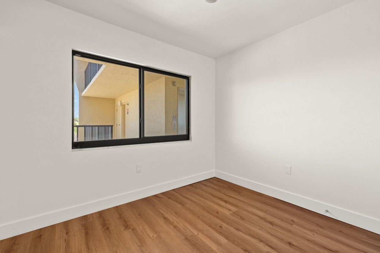 2915 W Gulf Dr, Unit A-201, Sanibel, FL 33957 Photo