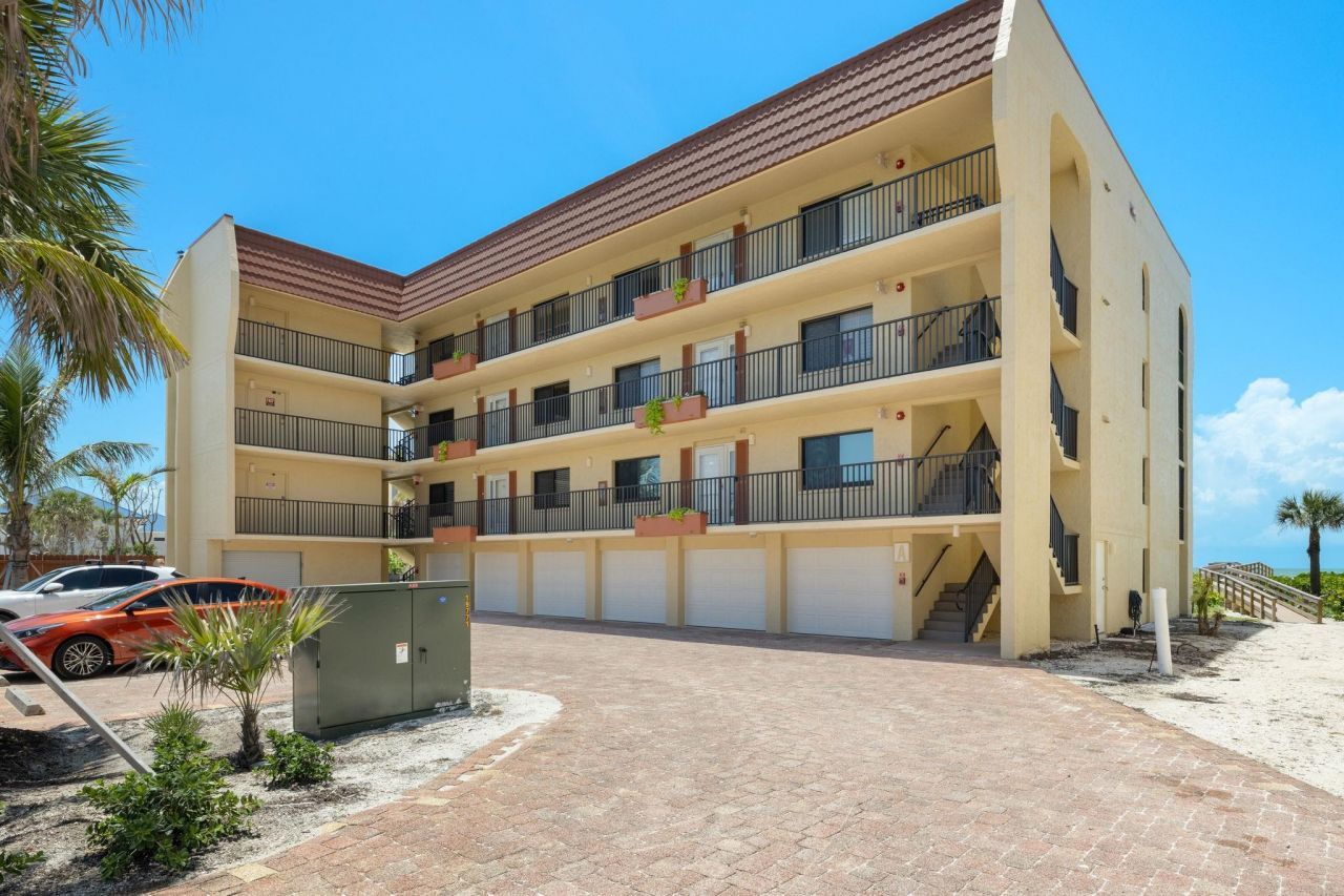 2915 W Gulf Dr, Unit A-201, Sanibel, FL 33957 Photo