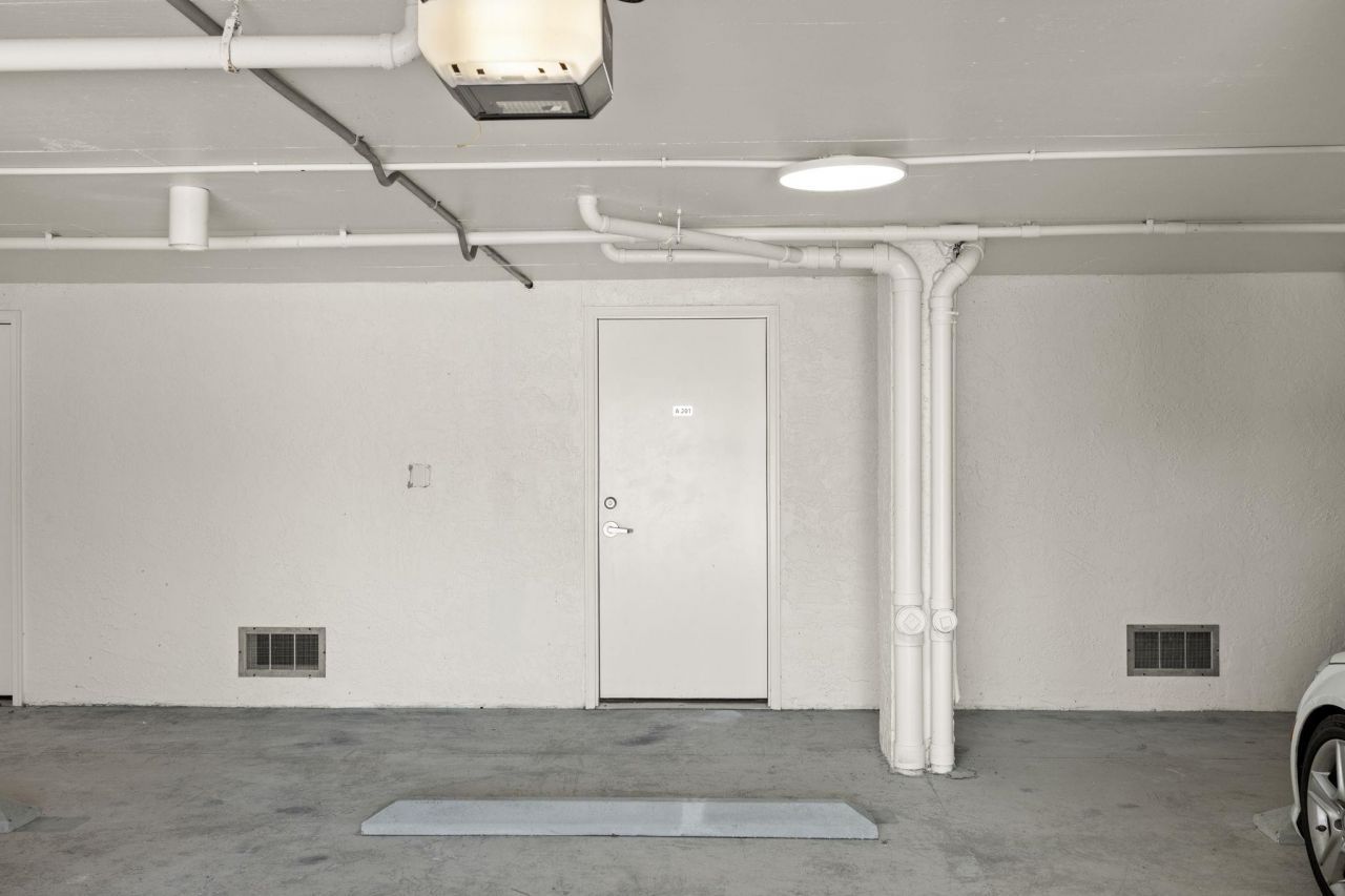 2915 W Gulf Dr, Unit A-201, Sanibel, FL 33957 Photo