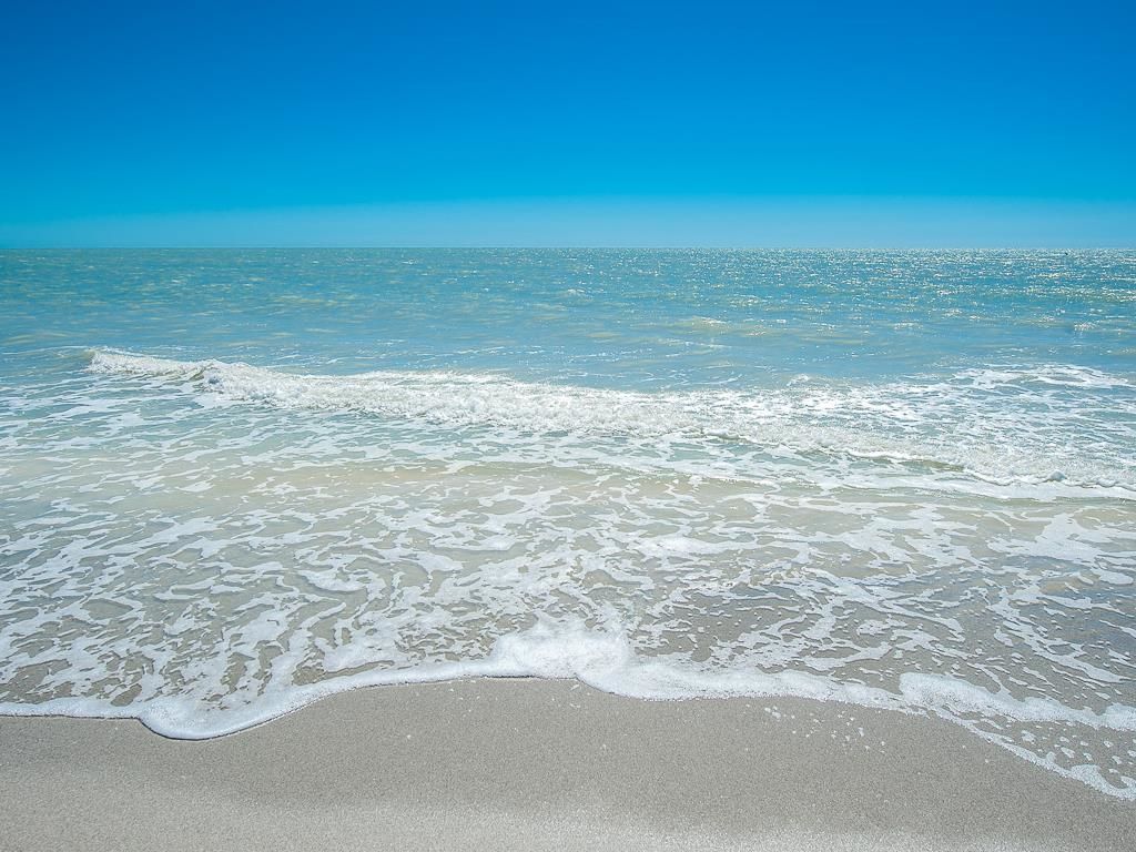 2915 W Gulf Dr, Unit A-201, Sanibel, FL 33957 Photo