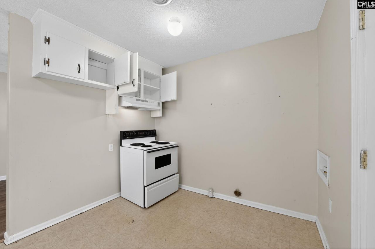 309 Galbra Street Photo 15