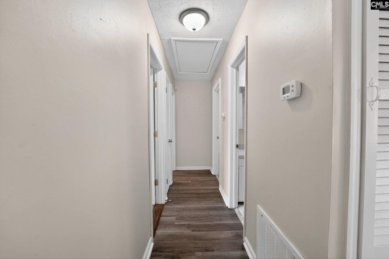 309 Galbra Street Photo 17