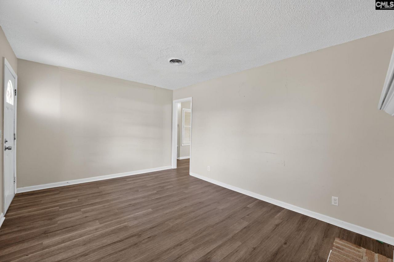 309 Galbra Street Photo 26