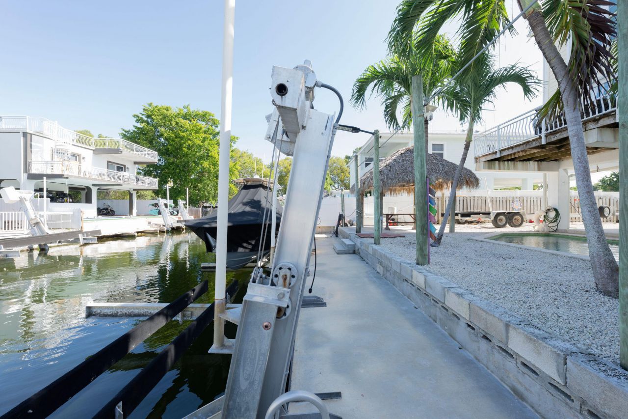 27 Avenue D, Key Largo, FL 33037 Photo