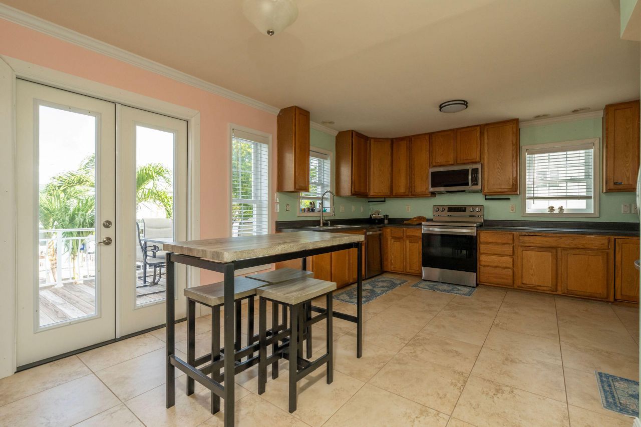 27 Avenue D, Key Largo, FL 33037 Photo