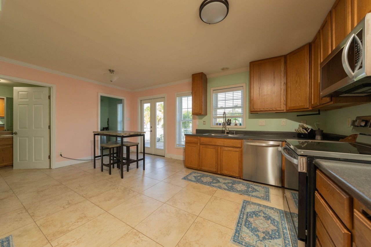 27 Avenue D, Key Largo, FL 33037 Photo