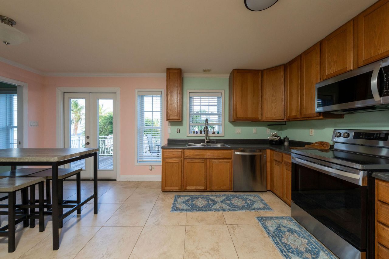 27 Avenue D, Key Largo, FL 33037 Photo