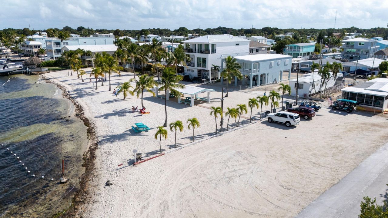 27 Avenue D, Key Largo, FL 33037 Photo