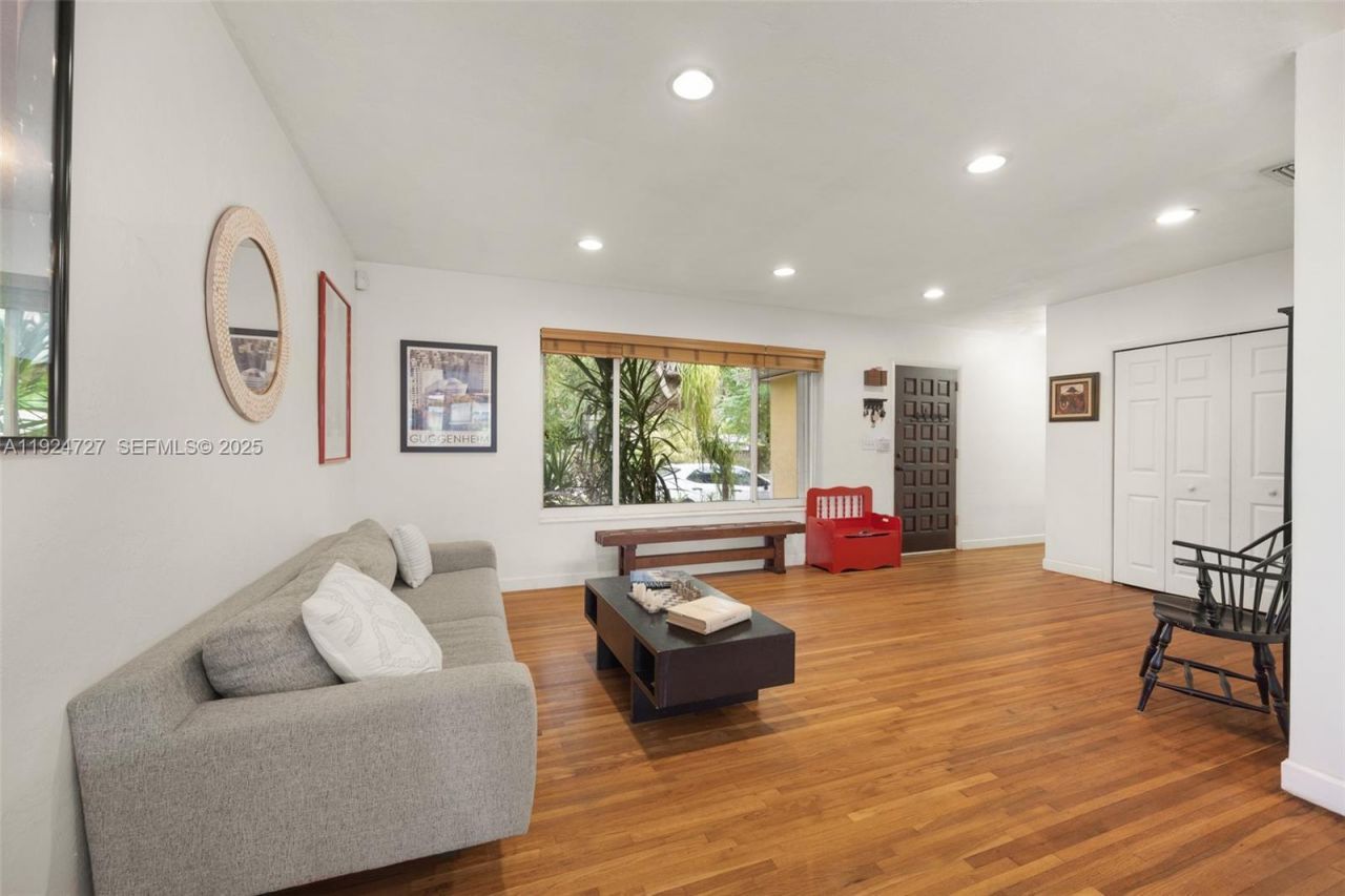 1420 SW 82nd Ave, Miami, FL 33144 Photo