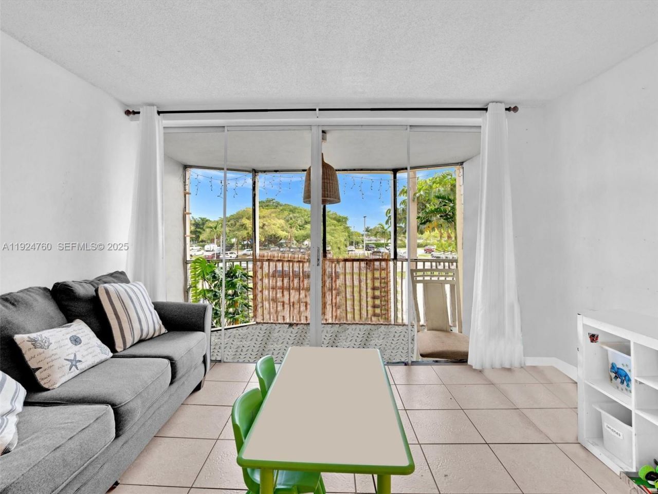 1780 NE 191st St, Unit 205-2, Miami, FL 33179 Photo