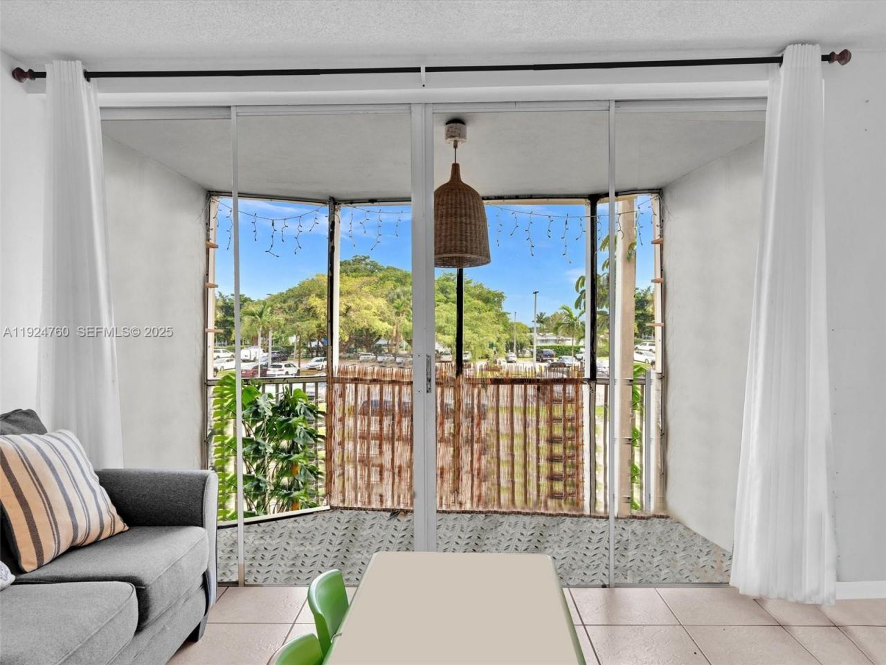 1780 NE 191st St, Unit 205-2, Miami, FL 33179 Photo