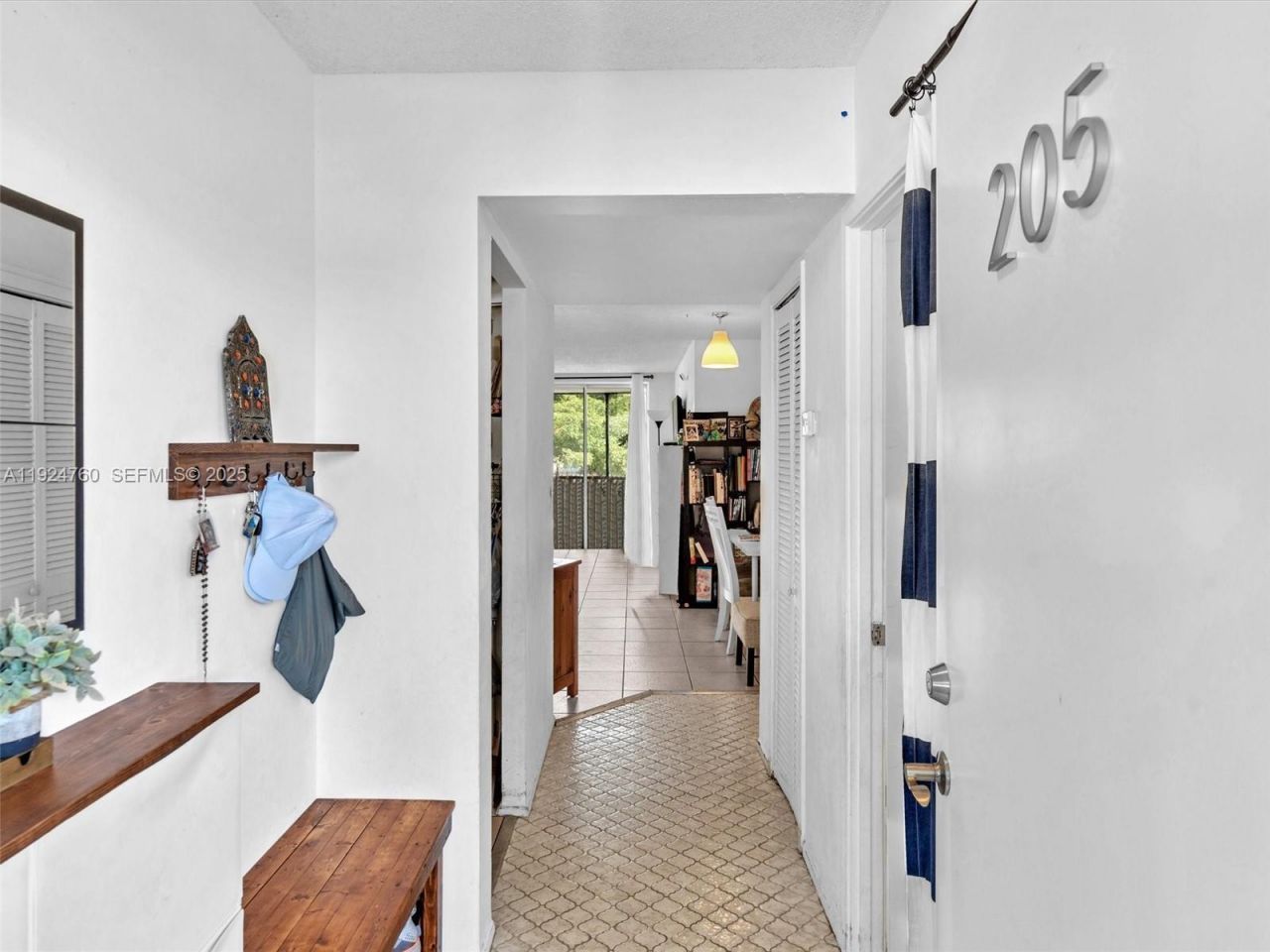 1780 NE 191st St, Unit 205-2, Miami, FL 33179 Photo