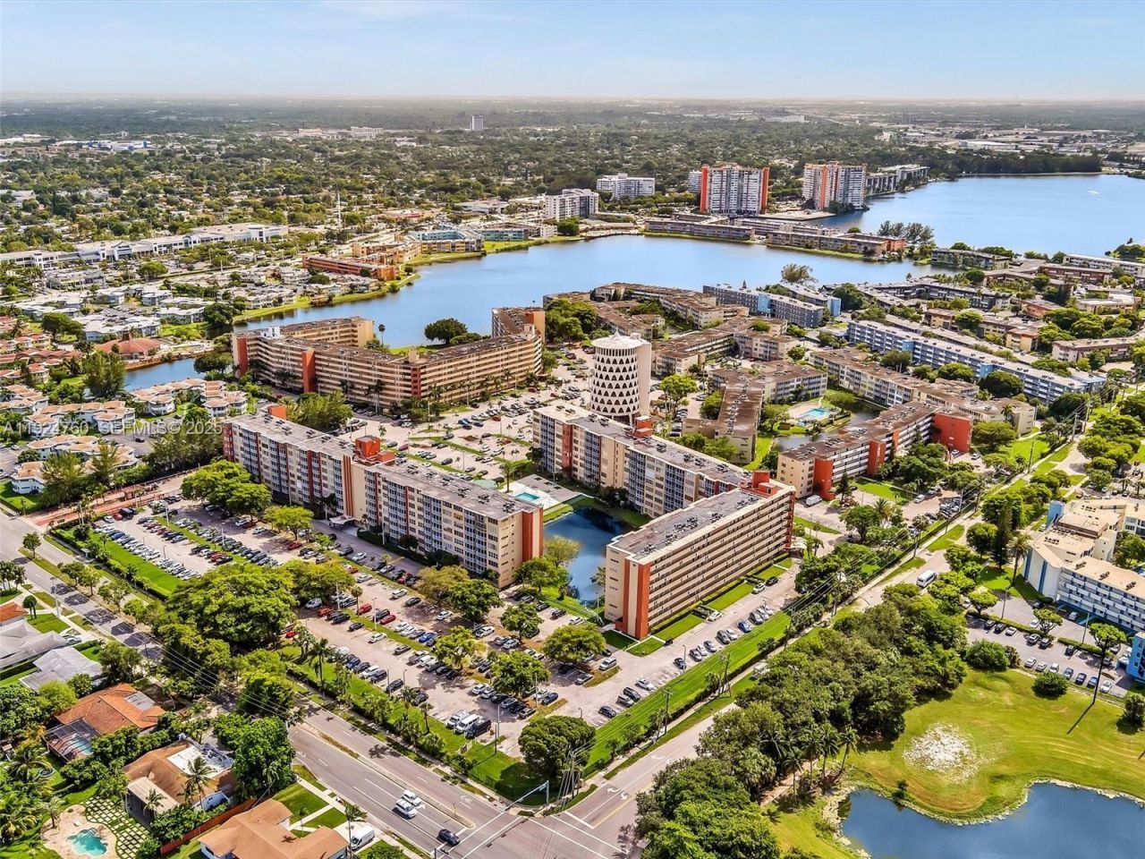 1780 NE 191st St, Unit 205-2, Miami, FL 33179 Photo