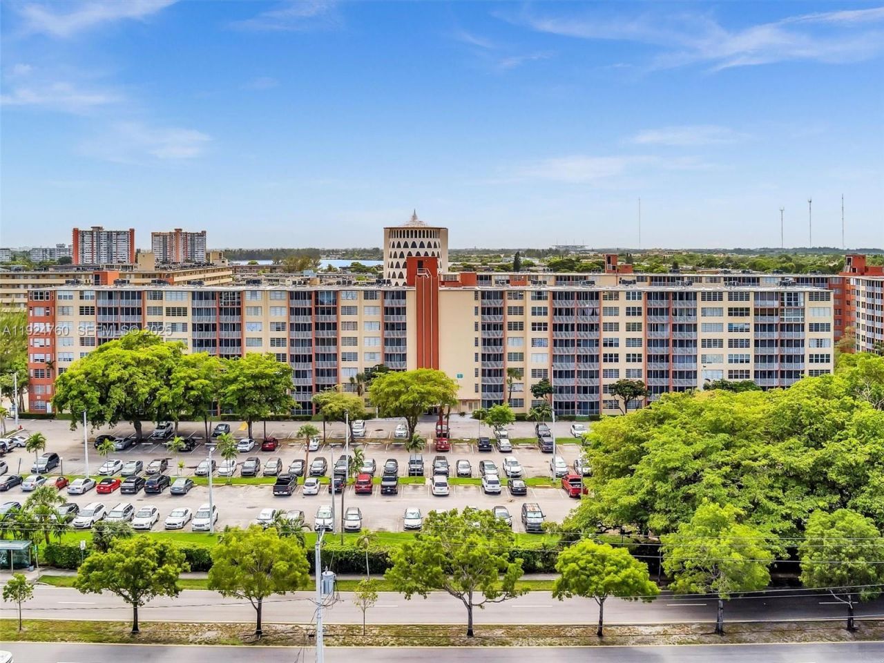 1780 NE 191st St, Unit 205-2, Miami, FL 33179 Photo