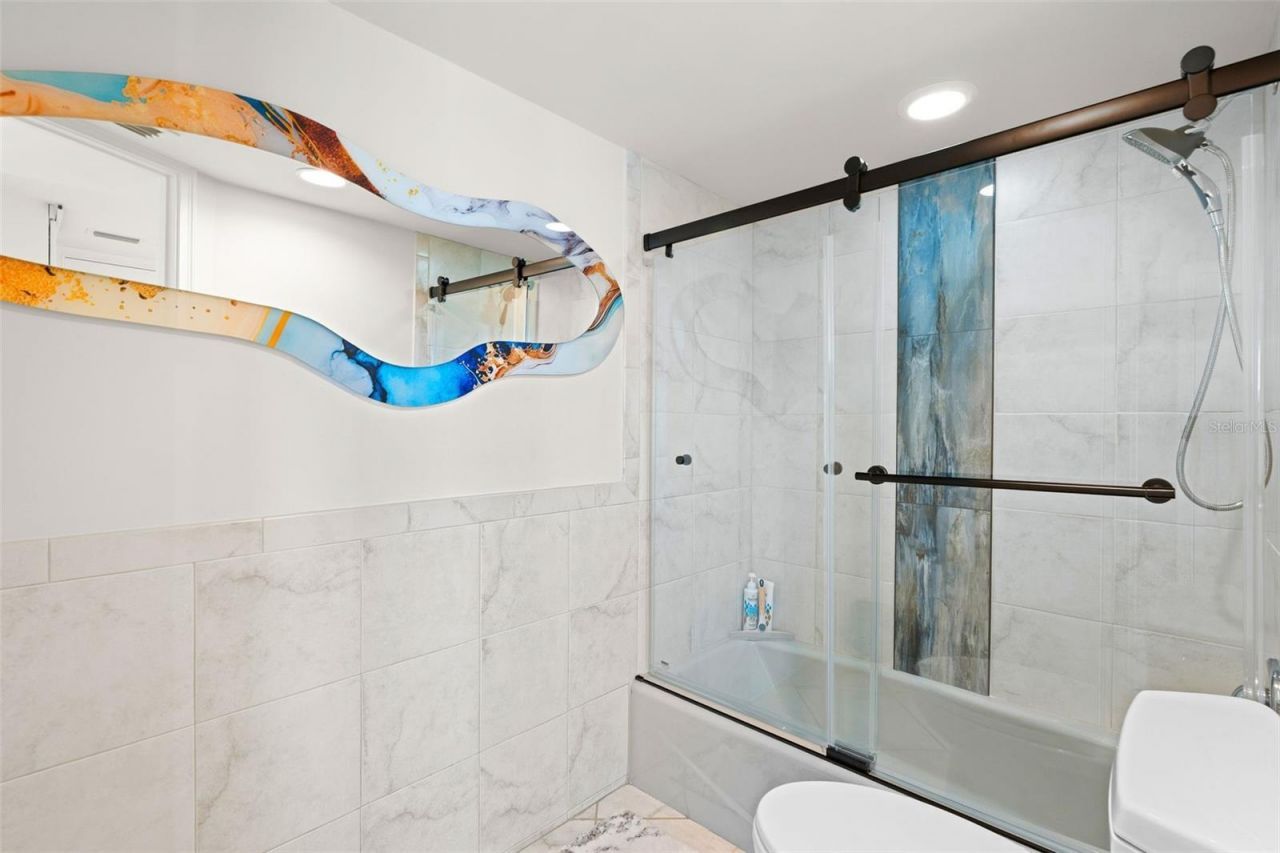 1750 Benjamin Franklin Drive, Unit 8D, Sarasota, FL 34236 Photo