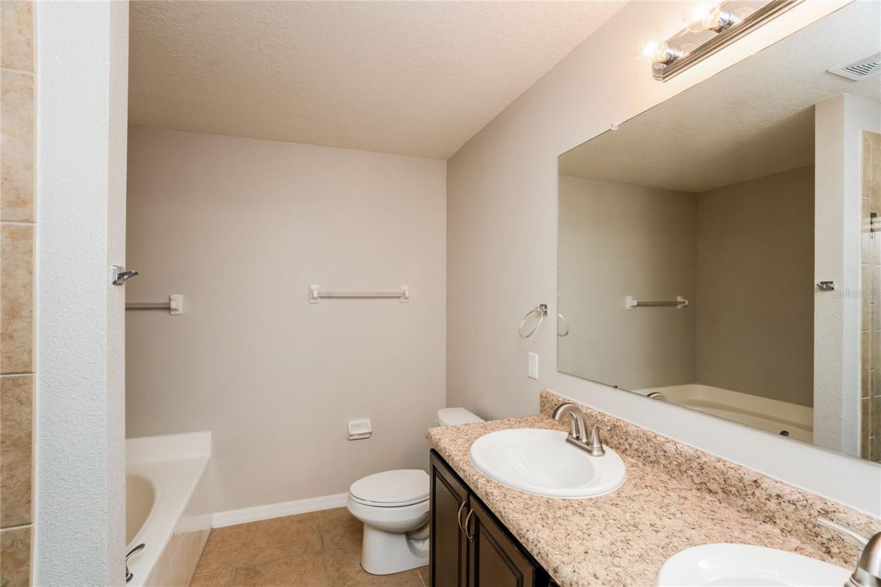 13307 Waterford Castle Drive, Dade City, FL 33525 Photo