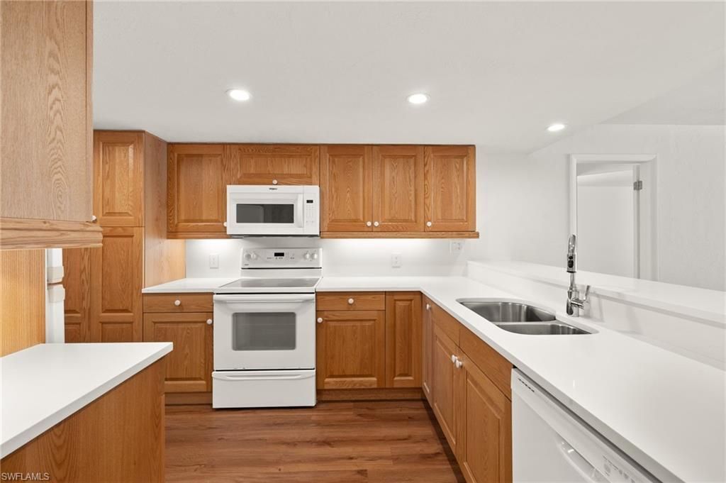 2915 W Gulf Dr, Unit A201, Sanibel, FL 33957 Photo