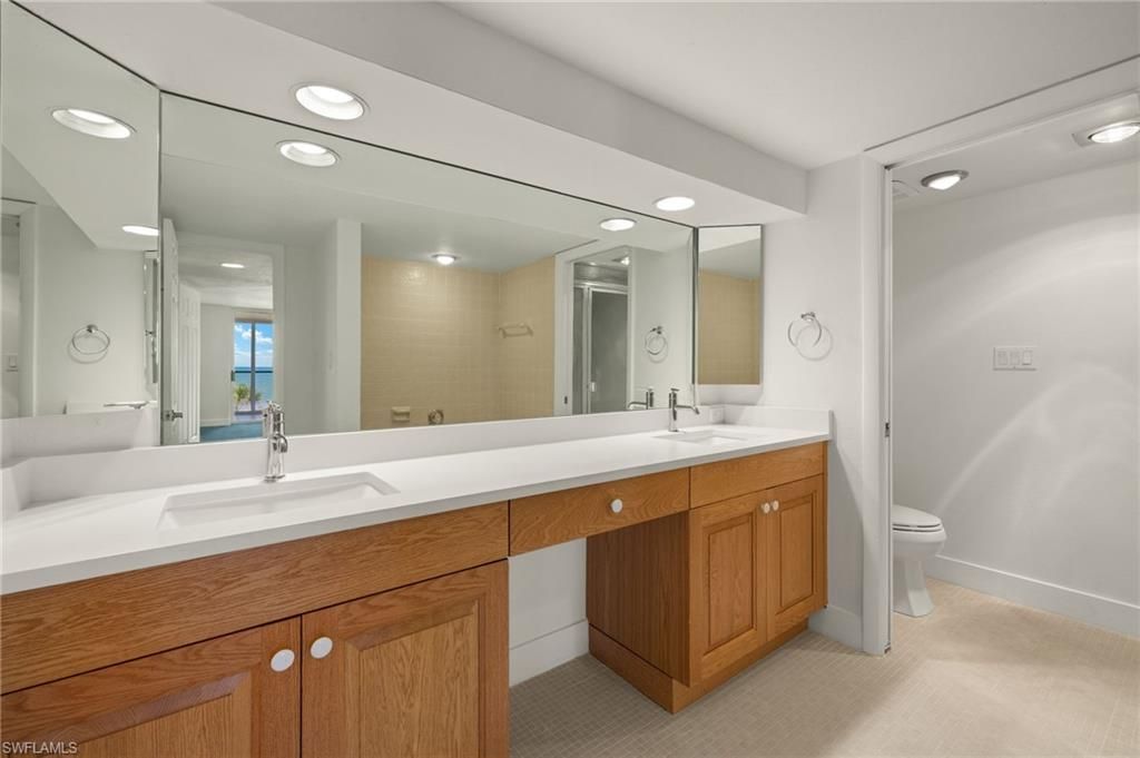 2915 W Gulf Dr, Unit A201, Sanibel, FL 33957 Photo