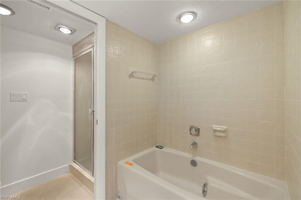 2915 W Gulf Dr, Unit A201, Sanibel, FL 33957 Photo