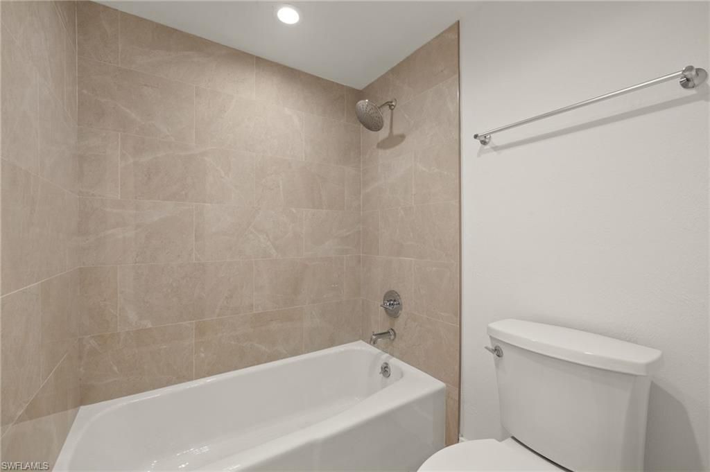 2915 W Gulf Dr, Unit A201, Sanibel, FL 33957 Photo