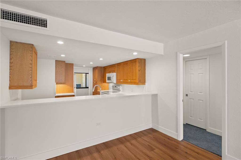 2915 W Gulf Dr, Unit A201, Sanibel, FL 33957 Photo