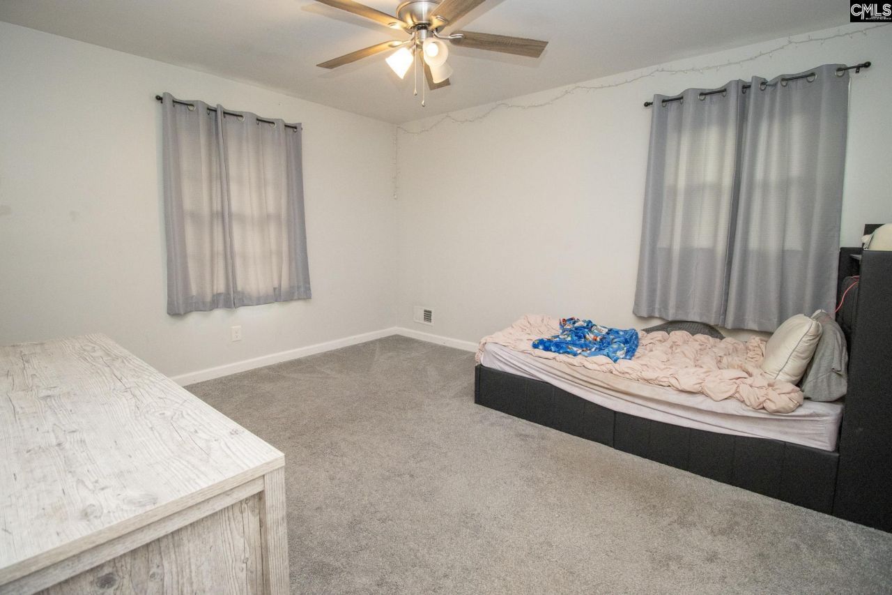 219 Finsbury Road  Photo 15