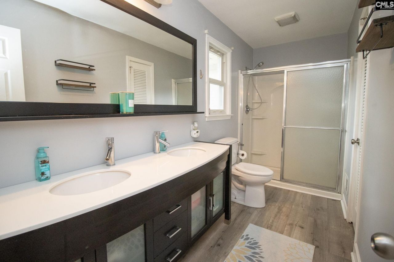 219 Finsbury Road  Photo 20