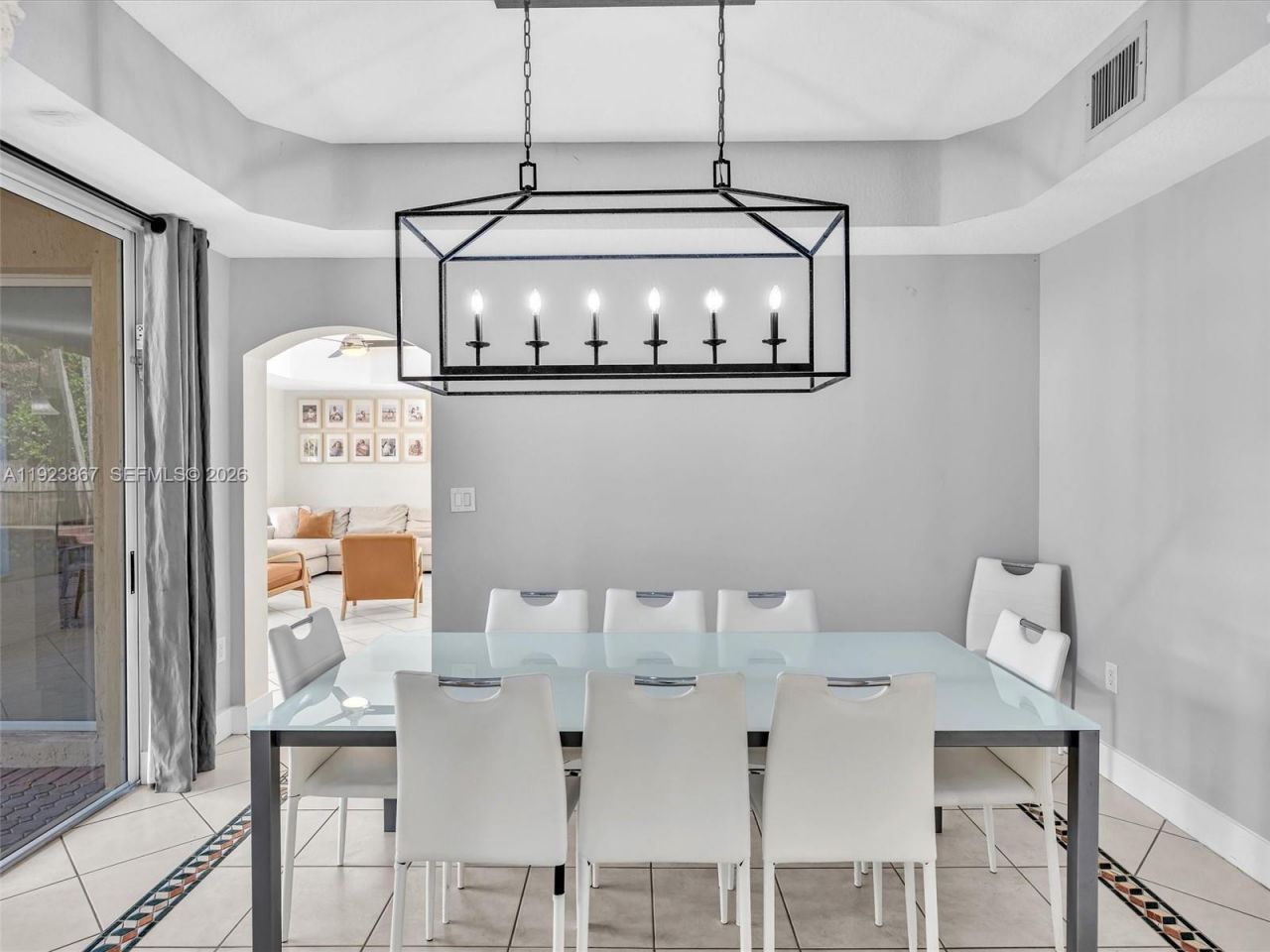 8123 NW 161st Ter, Miami Lakes, FL 33016 Photo