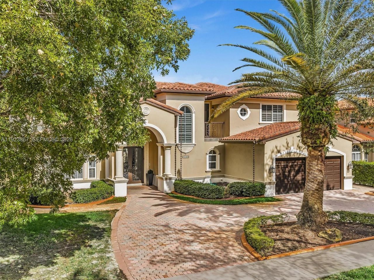 8123 NW 161st Ter, Miami Lakes, FL 33016 Photo