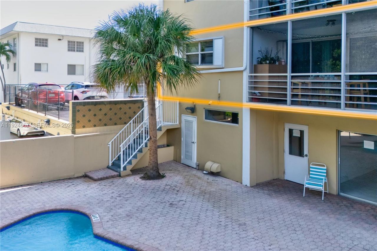 555 Crandon Blvd, Unit 21, Key Biscayne, FL 33149 Photo