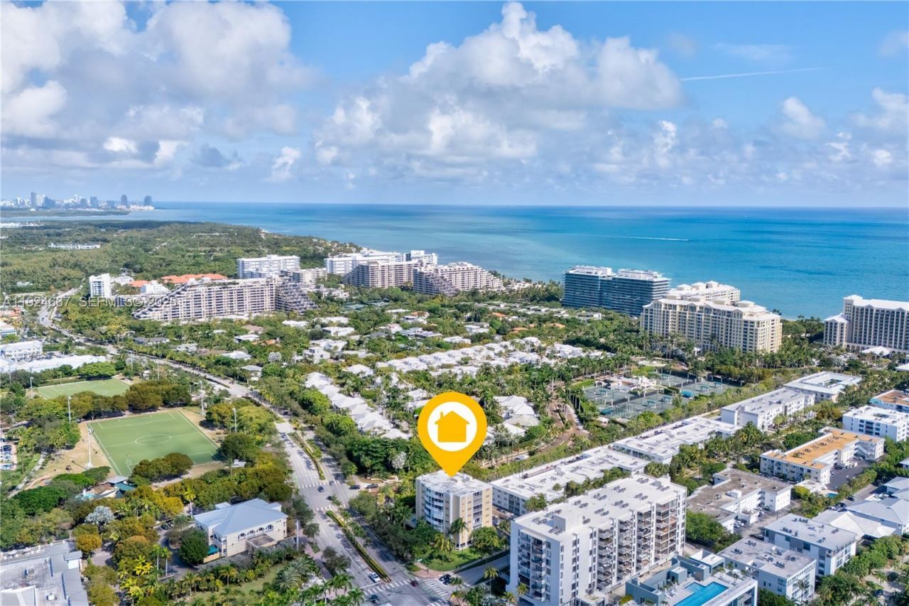 555 Crandon Blvd, Unit 21, Key Biscayne, FL 33149 Photo