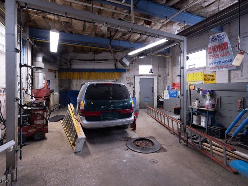 2050 W 65th Street, Cleveland, OH 44102 Photo 10