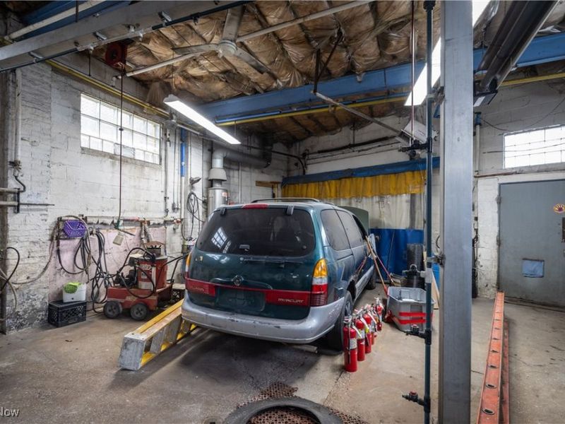 2050 W 65th Street, Cleveland, OH 44102 Photo 11