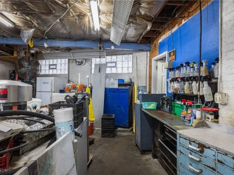 2050 W 65th Street, Cleveland, OH 44102 Photo 15