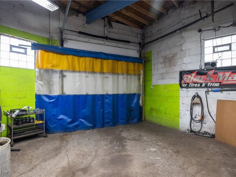 2050 W 65th Street, Cleveland, OH 44102 Photo 4