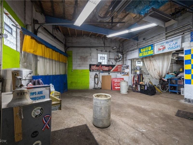 2050 W 65th Street, Cleveland, OH 44102 Photo 5