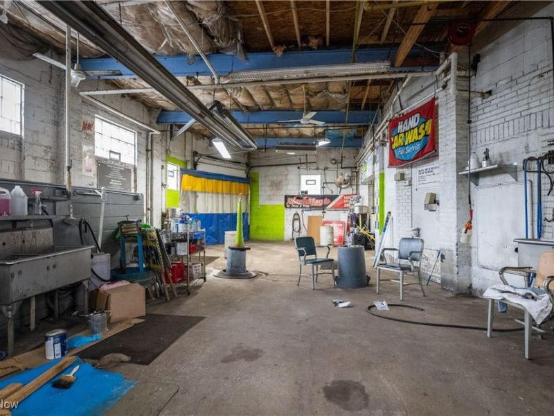 2050 W 65th Street, Cleveland, OH 44102 Photo 8