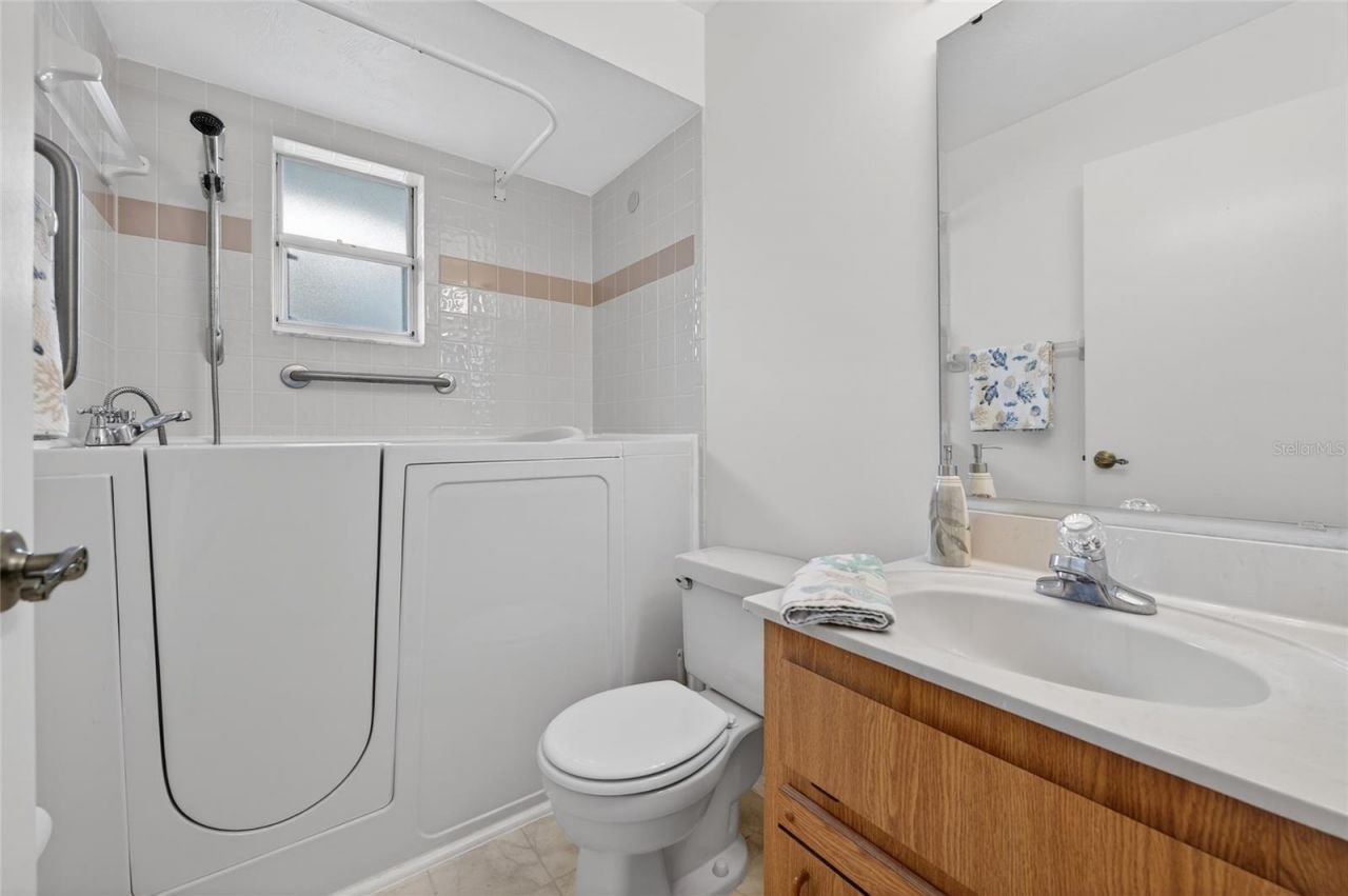 236 Meadow Lake Drive, Edgewater, FL 32141 Photo