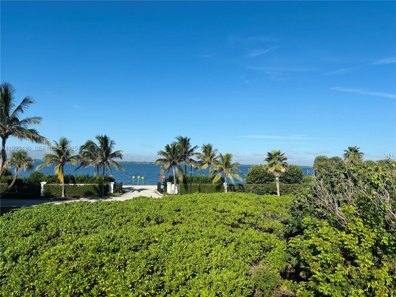 8308 S Ocean Dr, Jensen Beach, FL 34957 Photo