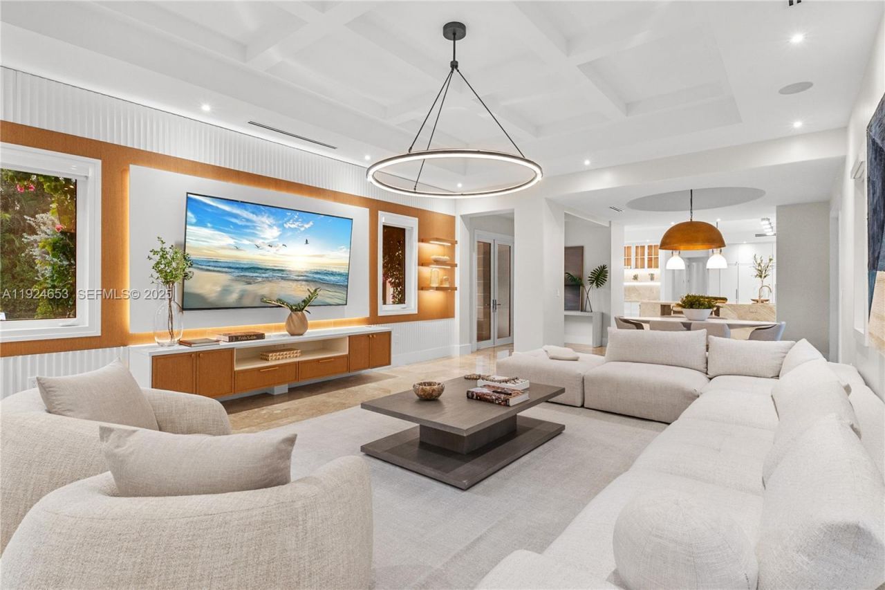 6080 SW 104th St, Pinecrest, FL 33156 Photo