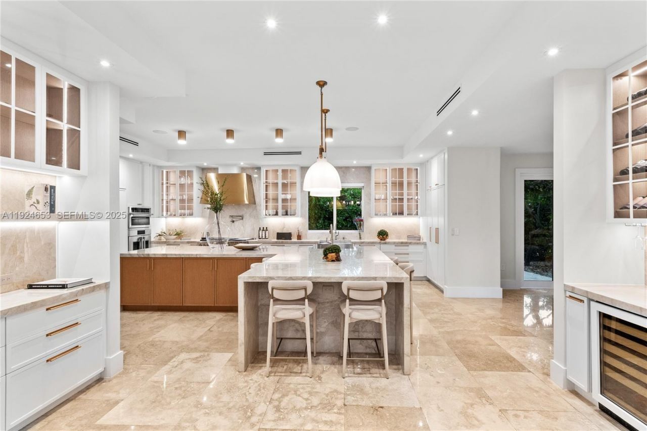 6080 SW 104th St, Pinecrest, FL 33156 Photo